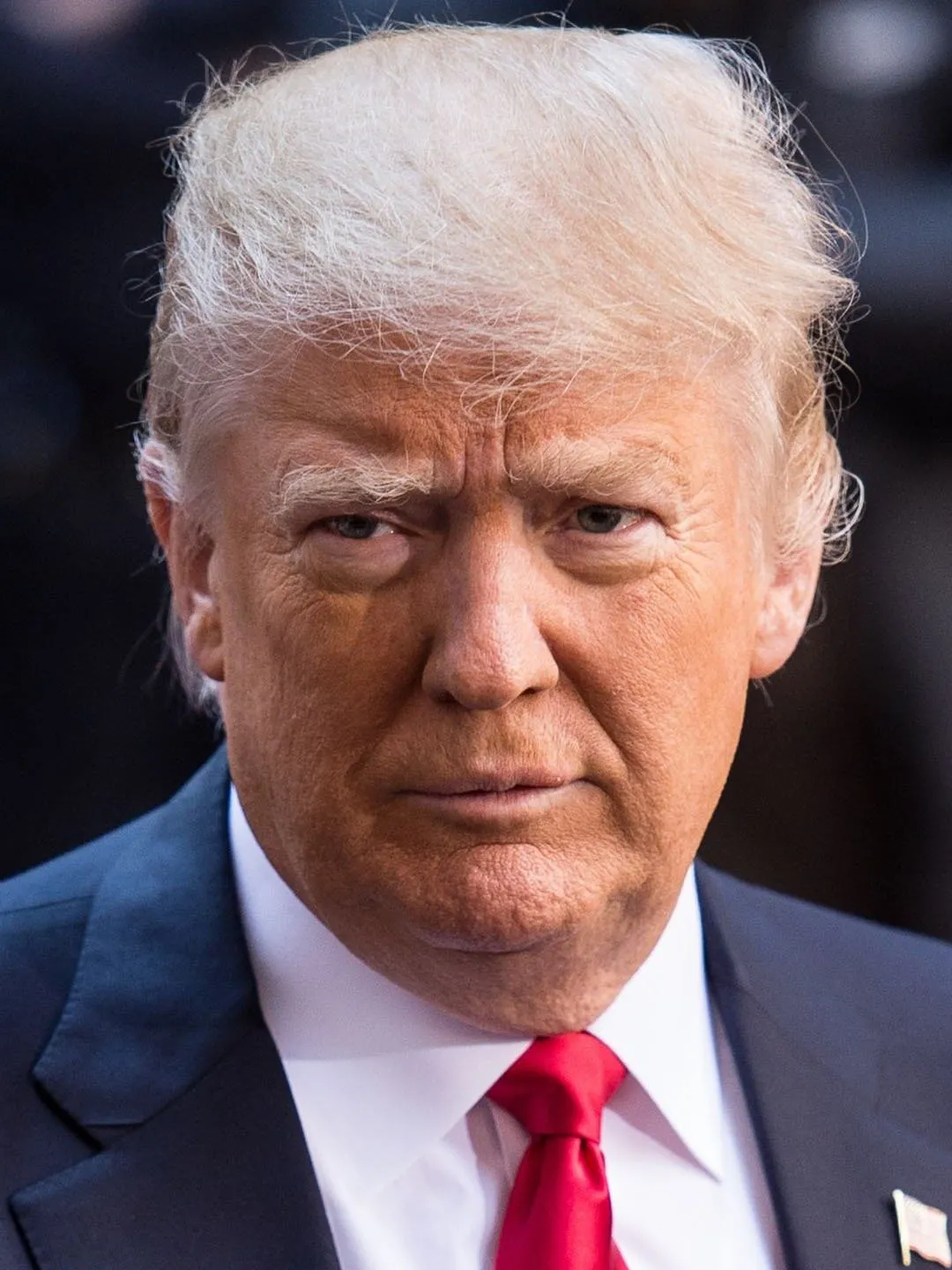 Donald J. Trump (R)